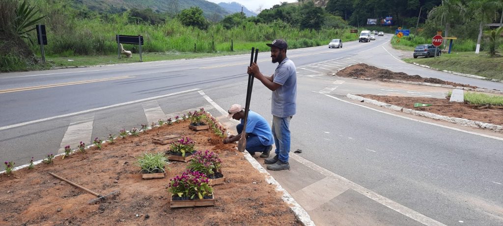 O atributo alt desta imagem está vazio. O nome do arquivo é jardisn-4-1024x461.jpg
